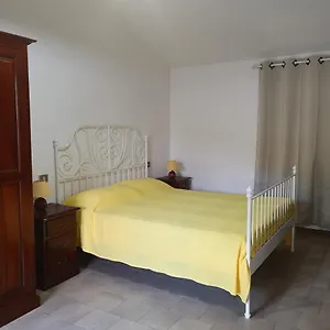 A 10 Chilometri Da E 2 Dalla Di Solanas Villasimius